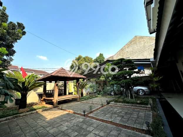 Jual Rumah Mewah Megah Dengan View Eksklusif di Srengseng, Jakarta Barat Jual Rumah Mewah Megah Dengan View Eksklusif di Srengseng, Jakarta Barat