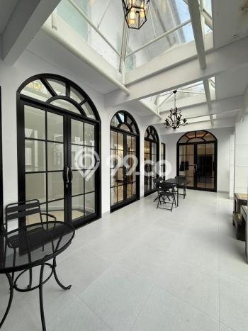 Siap Huni Rumah Mewah 3 Kamar di Menteng Dekat ke Mana Pun Siap Huni Rumah Mewah 3 Kamar di Menteng Dekat ke Mana Pun