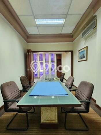 FOR SALE! Kantor di Kebayoran Baru Jakarta Selatan, LT 136m2, LB 768m2 FOR SALE! Kantor di Kebayoran Baru Jakarta Selatan, LT 136m2, LB 768m2