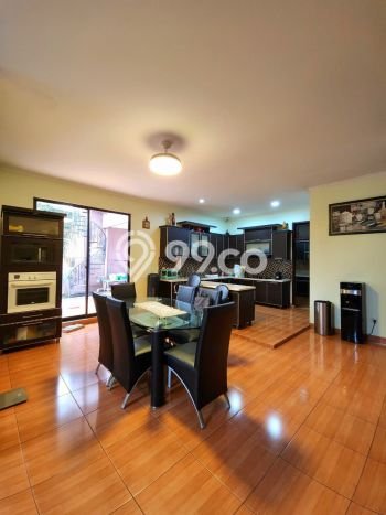 Rumah Elit Modern Tanpa Renovasi di Cipete Jakarta Selatan Rumah Elit Modern Tanpa Renovasi di Cipete Jakarta Selatan