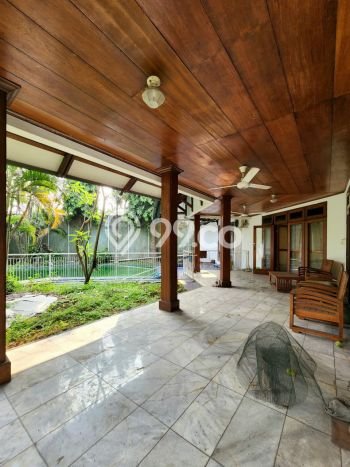 Jual Rumah Mewah Megah Dengan View Eksklusif di Kemang, Jakarta Selatan Jual Rumah Mewah Megah Dengan View Eksklusif di Kemang, Jakarta Selatan