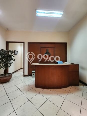 FOR SALE! Kantor di Kebayoran Baru Jakarta Selatan, LT 136m2, LB 768m2 FOR SALE! Kantor di Kebayoran Baru Jakarta Selatan, LT 136m2, LB 768m2