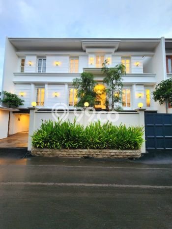 Hunian Elit LB 760m2 Siap Pakai Desain Elegan di Kemang, Jakarta Selatan Hunian Elit LB 760m2 Siap Pakai Desain Elegan di Kemang, Jakarta Selatan