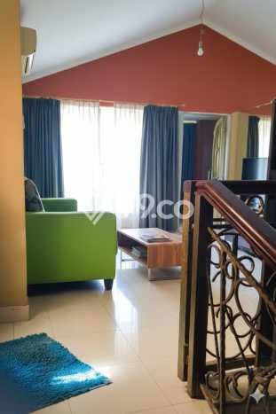 Rumah Elit LB 180m2 Siap Huni Desain Elegan di Bintaro, Tangerang Selatan Rumah Elit LB 180m2 Siap Huni Desain Elegan di Bintaro, Tangerang Selatan
