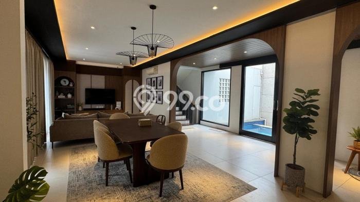 Jual Rumah Luas Elegan Dengan View Eksklusif di Pondok Pinang, Jakarta Selatan Jual Rumah Luas Elegan Dengan View Eksklusif di Pondok Pinang, Jakarta Selatan