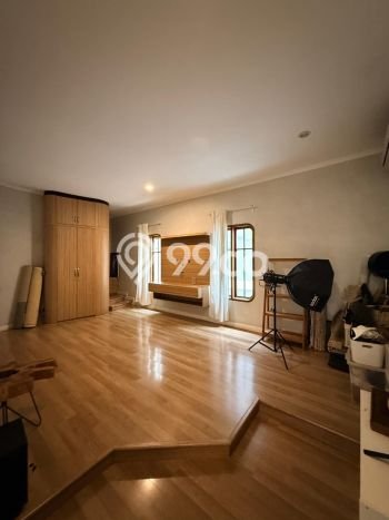 Siap Huni Rumah Mewah 4 Kamar di Kebayoran Baru Dekat ke Mana Saja Siap Huni Rumah Mewah 4 Kamar di Kebayoran Baru Dekat ke Mana Saja