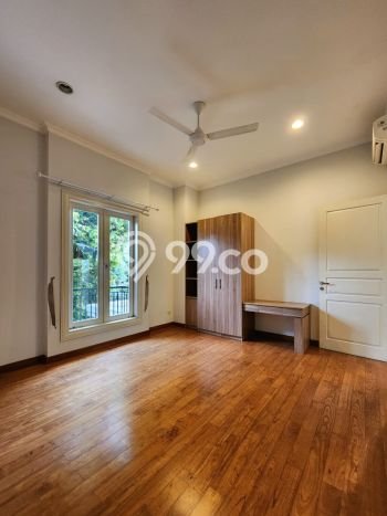 Jarang Ada! Rumah Kontrakan 4 Kamar Nyaman Siap Huni Pondok Indah Jarang Ada! Rumah Kontrakan 4 Kamar Nyaman Siap Huni Pondok Indah