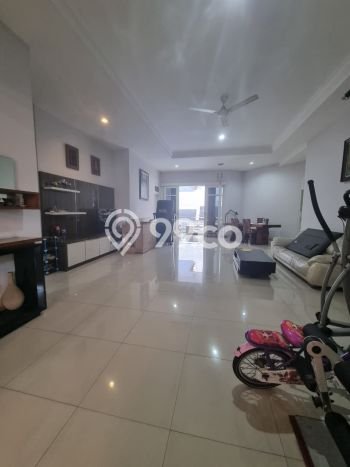 Ready to Use! Luxury House LT 447m2 Desain Modern di Kemang Ready to Use! Luxury House LT 447m2 Desain Modern di Kemang