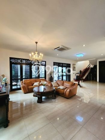 Rumah Elit Modern Tanpa Renovasi di Sentul City Bogor Rumah Elit Modern Tanpa Renovasi di Sentul City Bogor