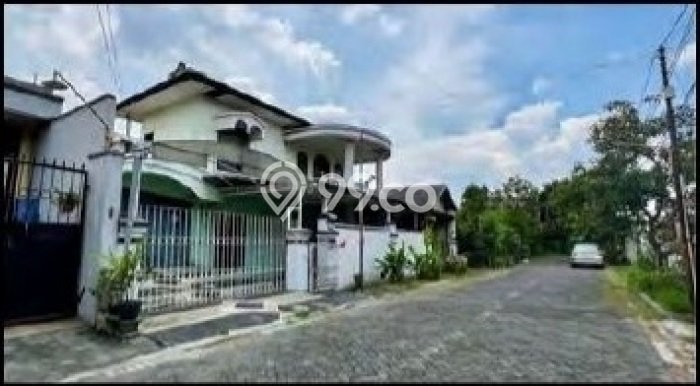 For Sale Hunian Rumah Terawat 3 KT di Sidoarjo, Surabaya For Sale Hunian Rumah Terawat 3 KT di Sidoarjo, Surabaya