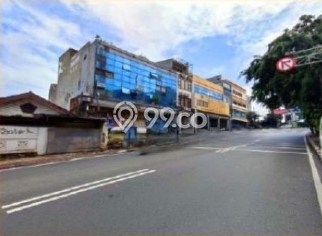 Area Ramai! Ruko Dijual di Kebayoran Lama untuk Bisnis Luas Bangunan 250m2 Area Ramai! Ruko Dijual di Kebayoran Lama untuk Bisnis Luas Bangunan 250m2