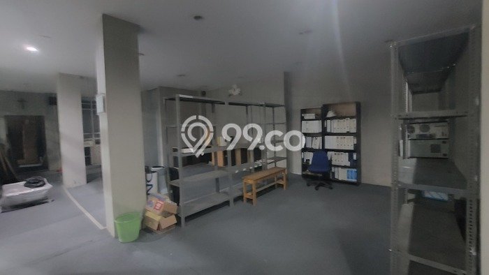 Unit Kantor Dijual di Surabaya LT 344m2 & LB 1045m2 Unit Kantor Dijual di Surabaya LT 344m2 & LB 1045m2