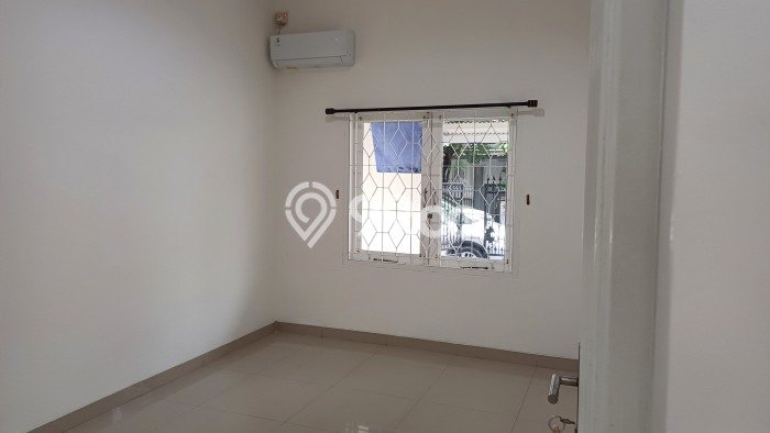 Rumah di Permata Buana, 4 KM, Akses Rumah Sakit, LT 144m² LB 200m² Rumah di Permata Buana, 4 KM, Akses Rumah Sakit, LT 144m² LB 200m²