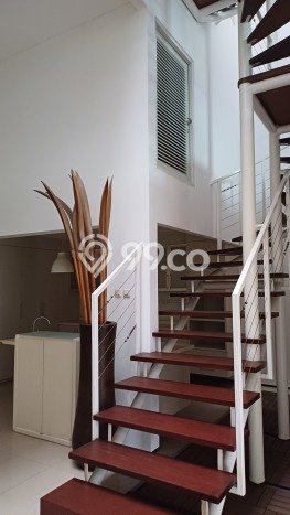Rumah Luxury Modern Siap Huni di Puri Indah Jakarta Barat Rumah Luxury Modern Siap Huni di Puri Indah Jakarta Barat