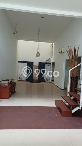 Rumah Luxury Modern Siap Huni di Puri Indah Jakarta Barat Rumah Luxury Modern Siap Huni di Puri Indah Jakarta Barat