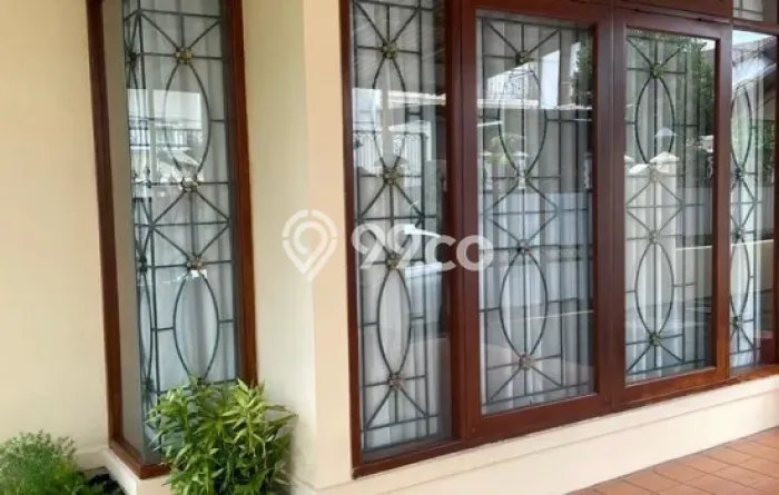 For Sale! Luxury House LT 249m2 Desain Modern di Semanan For Sale! Luxury House LT 249m2 Desain Modern di Semanan