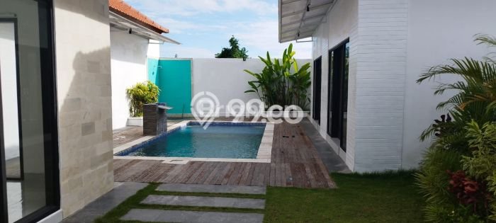 Vila Disewakan Kawasan Tibubeneng, Luas 300m², Lingkungan Nyaman Vila Disewakan Kawasan Tibubeneng, Luas 300m², Lingkungan Nyaman