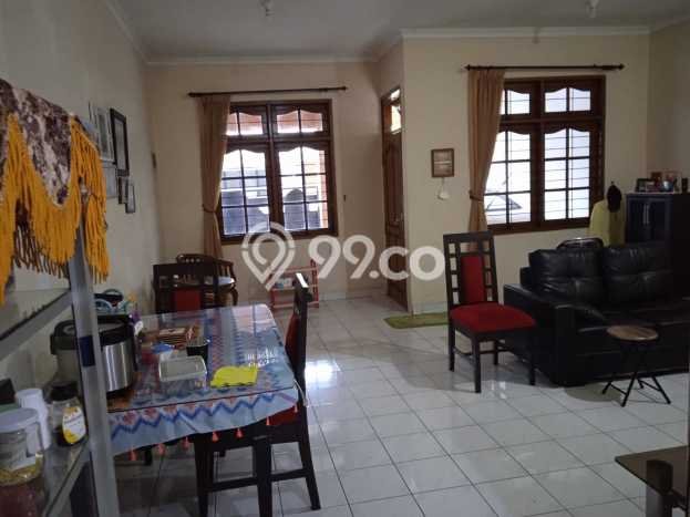 Rumah Modern 3 KT di Bintaro Tangerang Selatan Semi Furnished Rumah Modern 3 KT di Bintaro Tangerang Selatan Semi Furnished