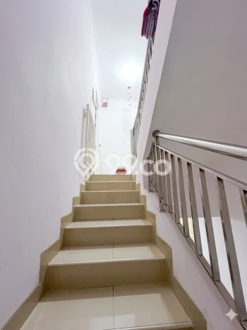 Hunian Mewah LB 120m2 Siap Huni Desain Elegan di Daan Mogot, Jakarta Barat Hunian Mewah LB 120m2 Siap Huni Desain Elegan di Daan Mogot, Jakarta Barat