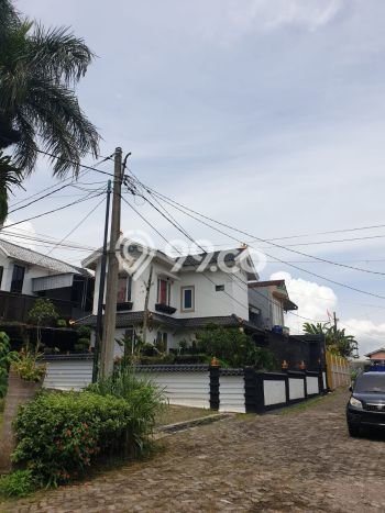 Vila Berkembang Kawasan Cipanas, Luas 225m2m², Dekat ke Cipanas, Cianjur, Cianjur Vila Berkembang Kawasan Cipanas, Luas 225m2m², Dekat ke Cipanas, Cianjur, Cianjur