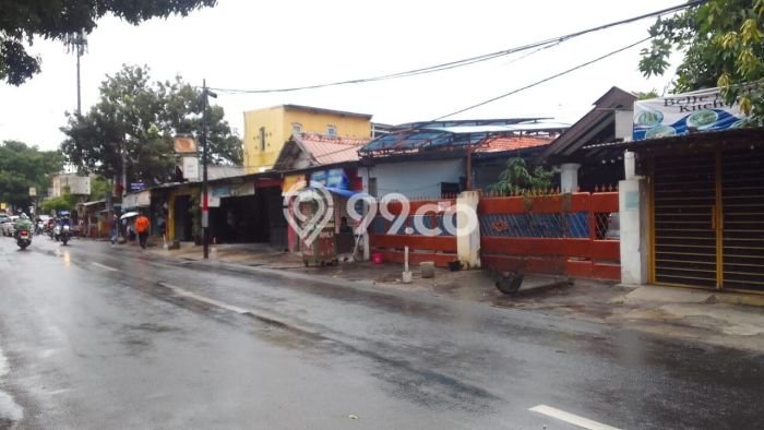 Siap Huni Rumah Mewah 11 Kamar di Kramat Jati Dekat ke Mana Pun Siap Huni Rumah Mewah 11 Kamar di Kramat Jati Dekat ke Mana Pun