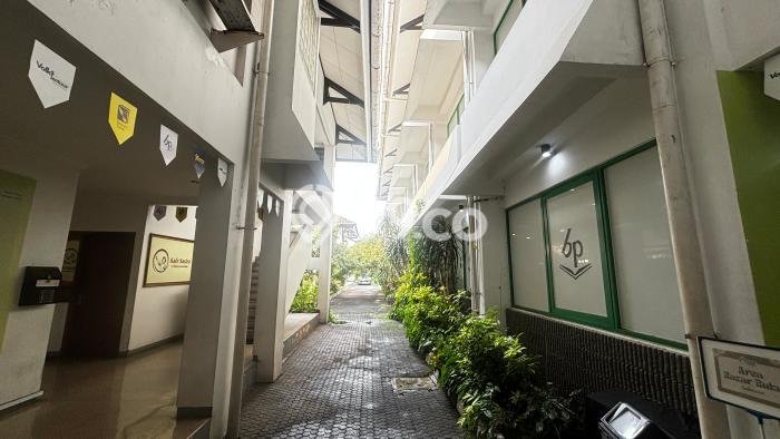 Kantor Bagus LT 4653m2 LB 3086m2 Dijual di Matraman Jakarta Timur Kantor Bagus LT 4653m2 LB 3086m2 Dijual di Matraman Jakarta Timur