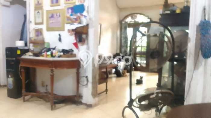 Siap Huni Hunian Elit 5 Kamar di Tebet Dekat ke Mana Saja Siap Huni Hunian Elit 5 Kamar di Tebet Dekat ke Mana Saja