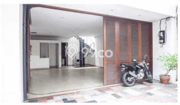 Rumah Eksklusif Siap Huni LT 1000m2 di Pasar Minggu, Jakarta Selatan Rumah Eksklusif Siap Huni LT 1000m2 di Pasar Minggu, Jakarta Selatan