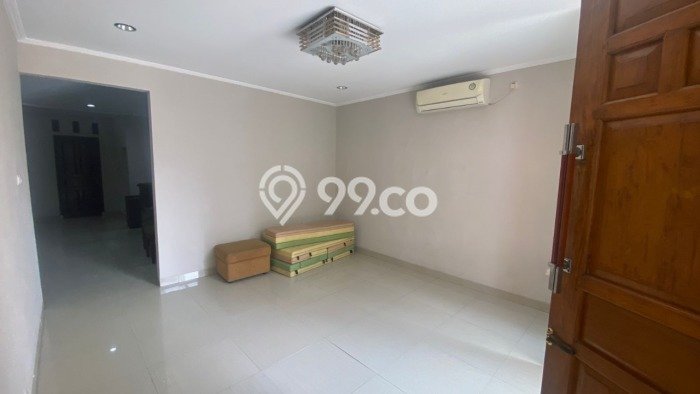 Rumah Luxury Modern Tanpa Renovasi di Kayu Putih Jakarta Timur Rumah Luxury Modern Tanpa Renovasi di Kayu Putih Jakarta Timur