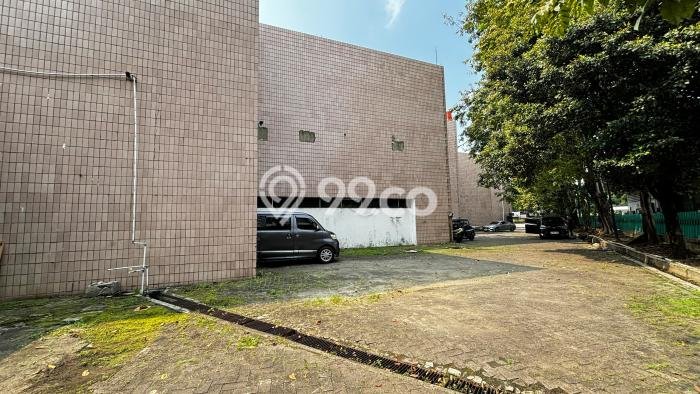 Unit Pabrik Dijual di Jatinegara Jakarta Timur Luas Tanah 5770m2, Luas Bangunan 3845m2 Unit Pabrik Dijual di Jatinegara Jakarta Timur Luas Tanah 5770m2, Luas Bangunan 3845m2