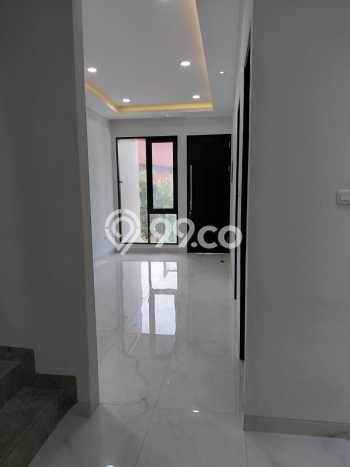 Rumah Elit Modern Tanpa Renovasi di Sunter Jakarta Utara Rumah Elit Modern Tanpa Renovasi di Sunter Jakarta Utara