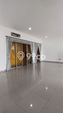 Disewakan! Rumah 4 Kamar Tidur &
4 Kamar Mandi di Pantai Indah Kapuk 2, Jakarta Utara Disewakan! Rumah 4 Kamar Tidur &
4 Kamar Mandi di Pantai Indah Kapuk 2, Jakarta Utara
