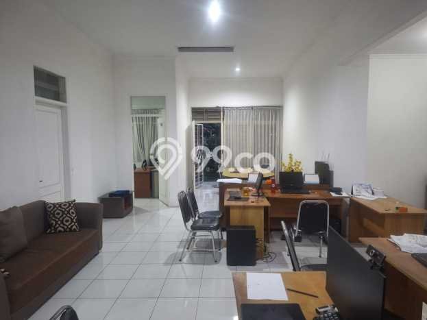 Siap Huni Rumah Mewah 4 Kamar di Regol Dekat ke Mana Saja Siap Huni Rumah Mewah 4 Kamar di Regol Dekat ke Mana Saja