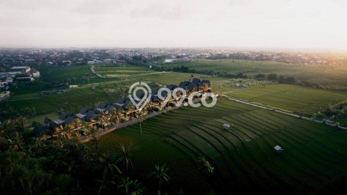 Vila Kawasan , Ukuran 222m2m², Ideal untuk hunian keluarga Vila Kawasan , Ukuran 222m2m², Ideal untuk hunian keluarga