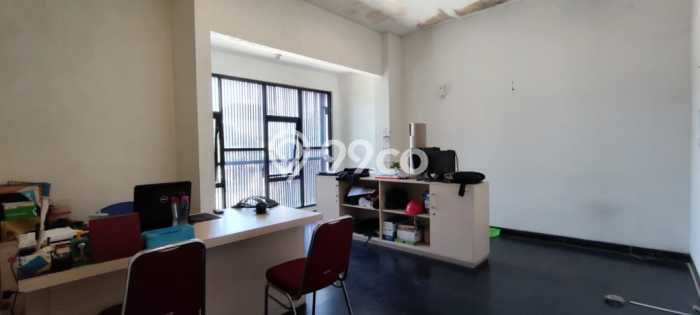 Unit Komersial Dijual di Bandung LT 501m2 & LB 503m2 Unit Komersial Dijual di Bandung LT 501m2 & LB 503m2