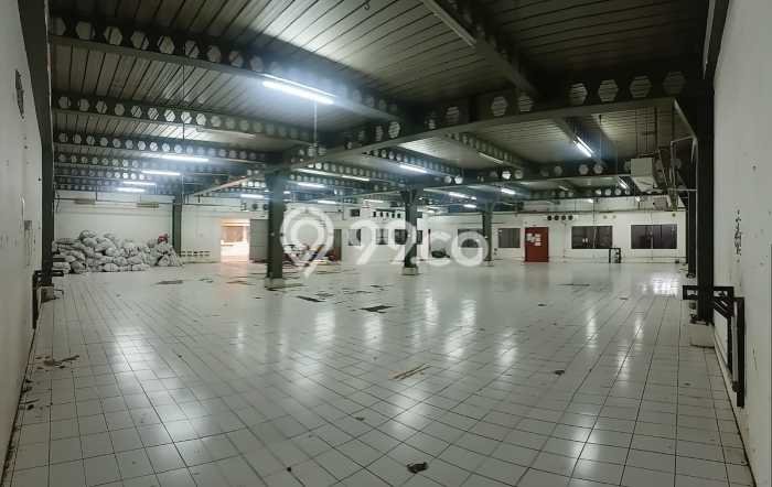 Disewakan Gudang di Kawasan Ramai Kopo Luas 2000m2 Disewakan Gudang di Kawasan Ramai Kopo Luas 2000m2