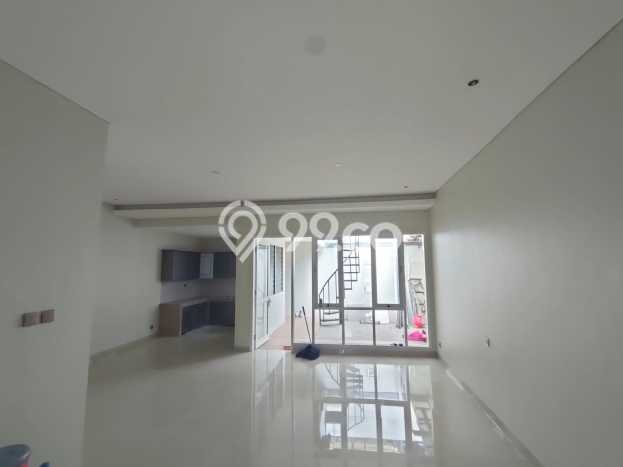 Rumah Minimalis 3 KT di Taman Holis Indah Bandung Unfurnished Rumah Minimalis 3 KT di Taman Holis Indah Bandung Unfurnished