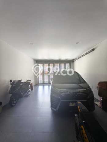 Ready to Use! Luxury House LT 628m2 Desain Elegan di Kota Baru Parahyangan Ready to Use! Luxury House LT 628m2 Desain Elegan di Kota Baru Parahyangan
