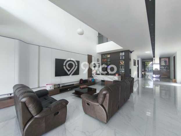 Ready to Use! Luxury House LT 628m2 Desain Elegan di Kota Baru Parahyangan Ready to Use! Luxury House LT 628m2 Desain Elegan di Kota Baru Parahyangan