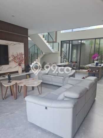 Jual Rumah Luas Elegan Dengan View Eksklusif di Summarecon Bandung, Bandung Jual Rumah Luas Elegan Dengan View Eksklusif di Summarecon Bandung, Bandung