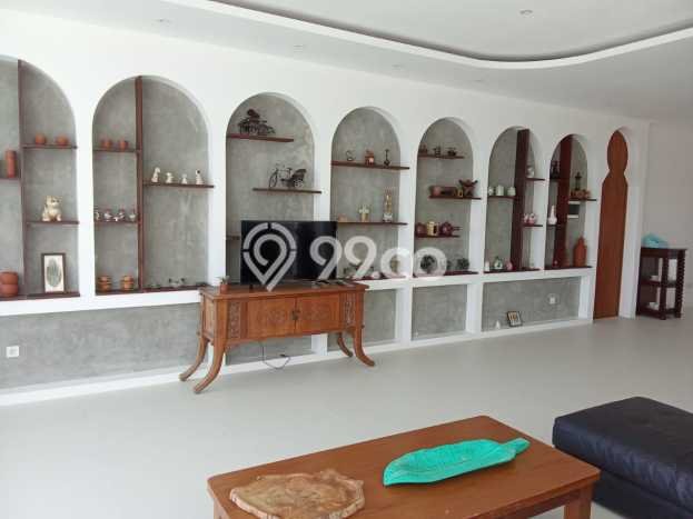 Rumah Elit LB 600m2 Siap Pakai Desain Elegan di Ungasan, Badung Rumah Elit LB 600m2 Siap Pakai Desain Elegan di Ungasan, Badung