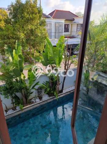 Rumah Sewa Badung LT 300m2 LB 300m2 Kawasan Seminyak Rumah Sewa Badung LT 300m2 LB 300m2 Kawasan Seminyak