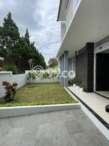 For Sale! Luxury House LT 208m2 Desain Elegan di Setra Duta For Sale! Luxury House LT 208m2 Desain Elegan di Setra Duta