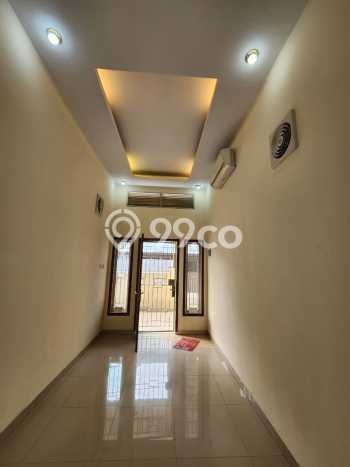 Dijual Hunian Rumah Terawat 4 Kamar di BSD Griya Loka, Tangerang Dijual Hunian Rumah Terawat 4 Kamar di BSD Griya Loka, Tangerang