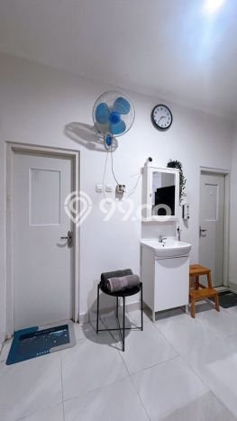 Rumah Modern Cantik 4 KT Siap Huni di Serpong Rumah Modern Cantik 4 KT Siap Huni di Serpong