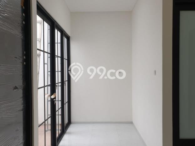 Rumah Luas Asri 3 KT Siap Pakai di BSD Griya Loka Tangerang Rumah Luas Asri 3 KT Siap Pakai di BSD Griya Loka Tangerang