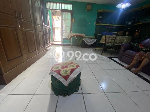 For Sale Rumah 5 Kamar Lokasi Strategis Bagus dan Strategis di Ciputat For Sale Rumah 5 Kamar Lokasi Strategis Bagus dan Strategis di Ciputat