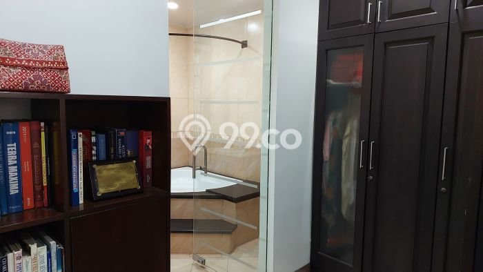 Ready to Use! Premium House LT 200m2 Desain Elegan di BSD Kencana Loka Ready to Use! Premium House LT 200m2 Desain Elegan di BSD Kencana Loka