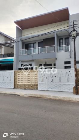 Rumah Luxury Modern Siap Huni di BSD Griya Loka Tangerang Rumah Luxury Modern Siap Huni di BSD Griya Loka Tangerang