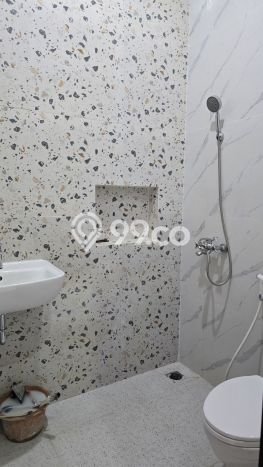 Rumah Elit Modern Tanpa Renovasi di BSD Griya Loka Tangerang Rumah Elit Modern Tanpa Renovasi di BSD Griya Loka Tangerang